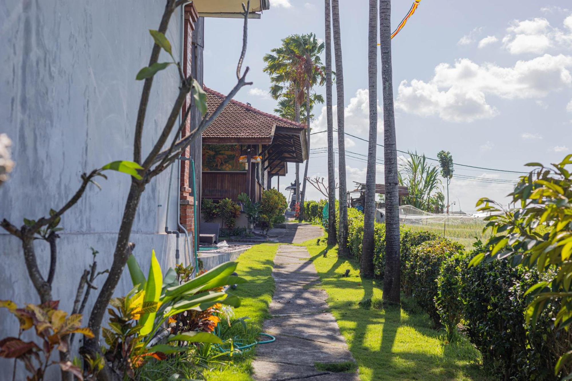 Kampung Canggu Exterior photo